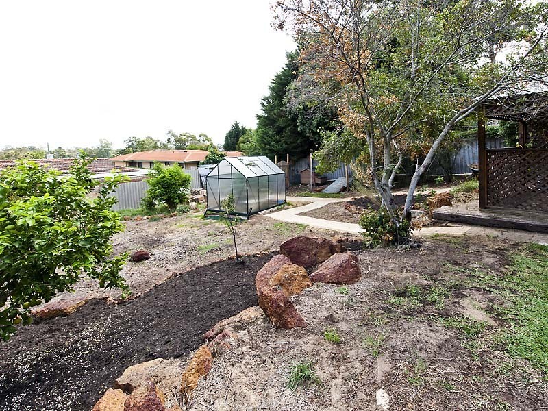 44 Brigalow Way, Lesmurdie WA 6076