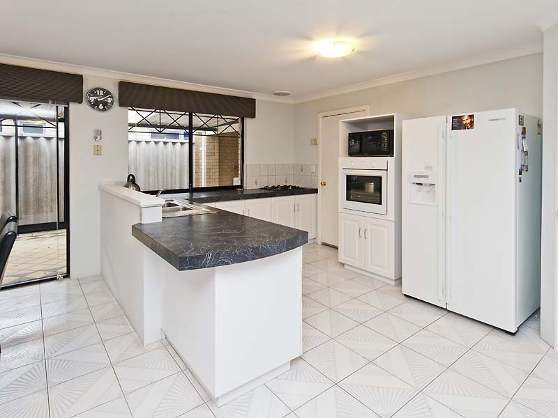 12 Conigrave Place, Canning Vale WA 6155