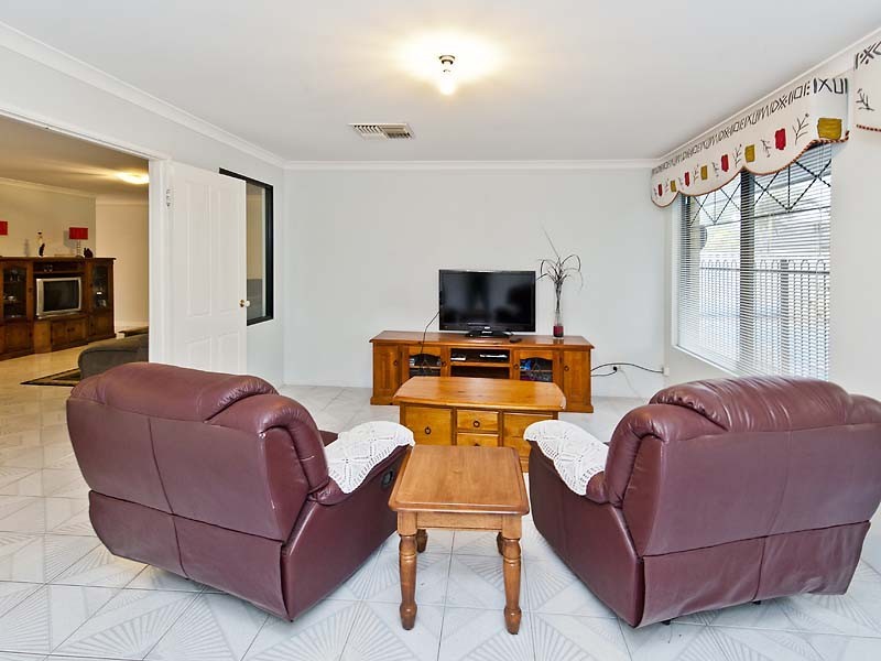 12 Conigrave Place, Canning Vale WA 6155