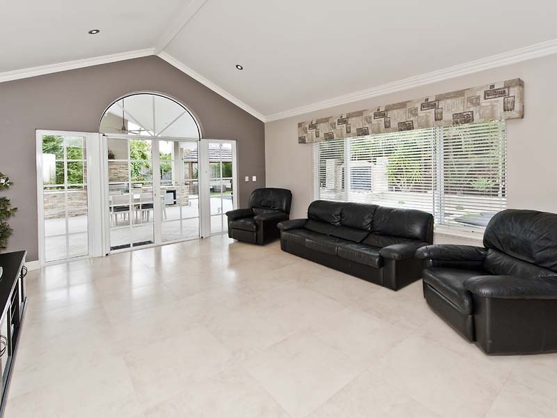 13 Karri Avenue, Canning Vale WA 6155