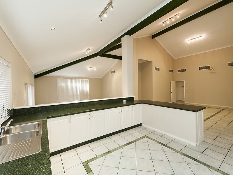 28 Goodwood Way, Canning Vale WA 6155