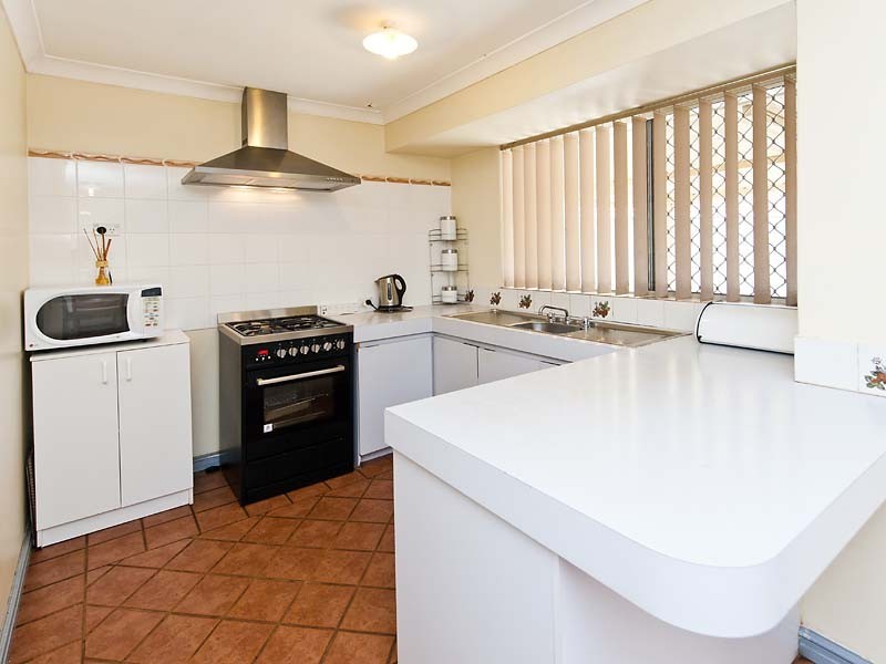 17 Ophir Court, Hamilton Hill WA 6163