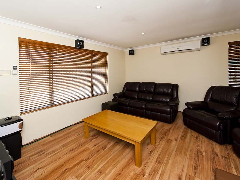 17 Ophir Court, Hamilton Hill WA 6163