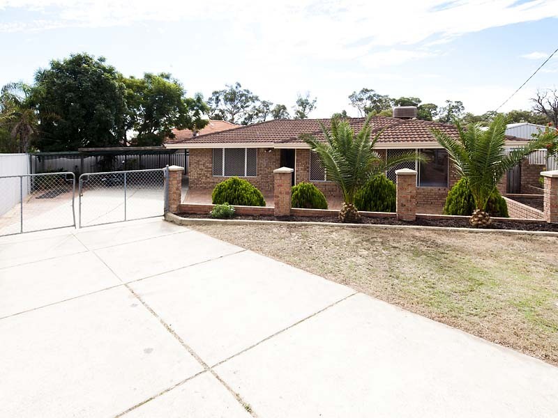 17 Ophir Court, Hamilton Hill WA 6163