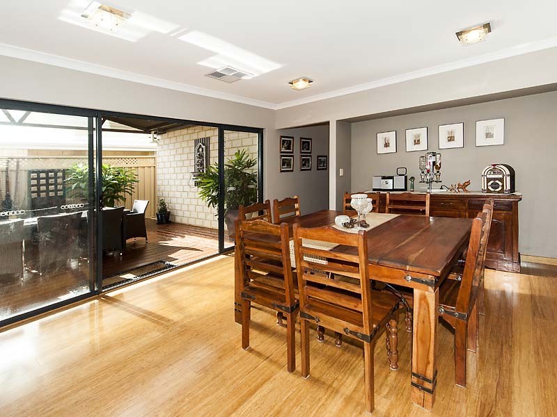40 Admiralty Road, Canning Vale WA 6155