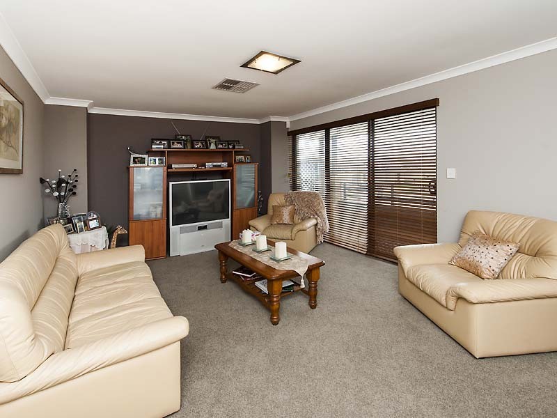 40 Admiralty Road, Canning Vale WA 6155