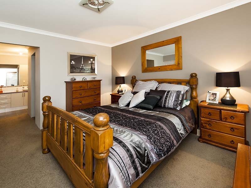 40 Admiralty Road, Canning Vale WA 6155