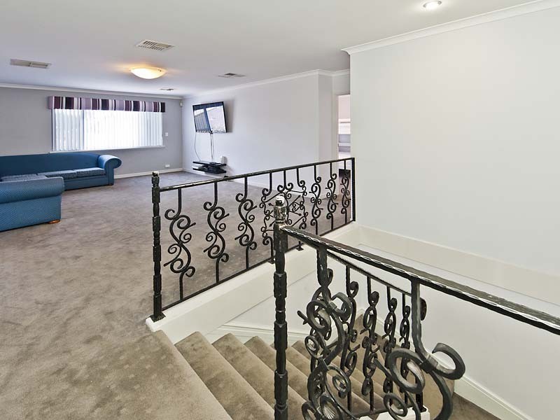 16 The Haven, Canning Vale WA 6155