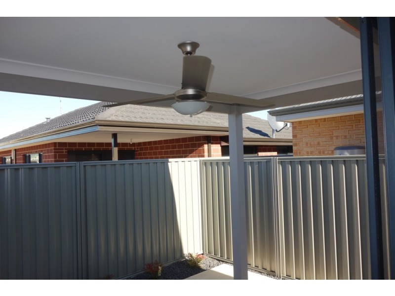 Unit 1 Blackfriars Meander, Piara Waters WA 6112