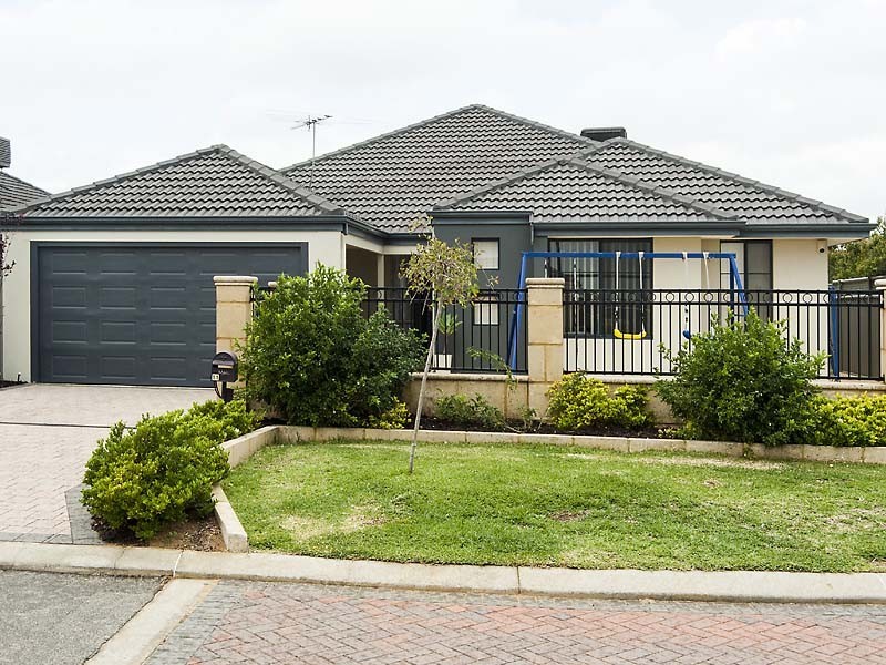 11 Spelthorne Way, Wellard WA 6170