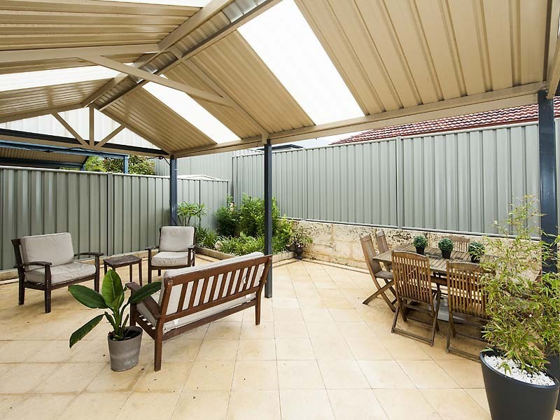 11 Spelthorne Way, Wellard WA 6170