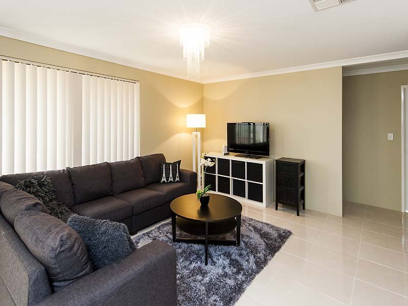 11 Spelthorne Way, Wellard WA 6170