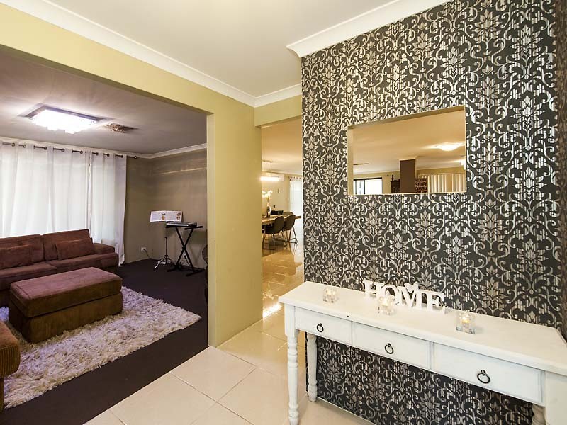 11 Spelthorne Way, Wellard WA 6170