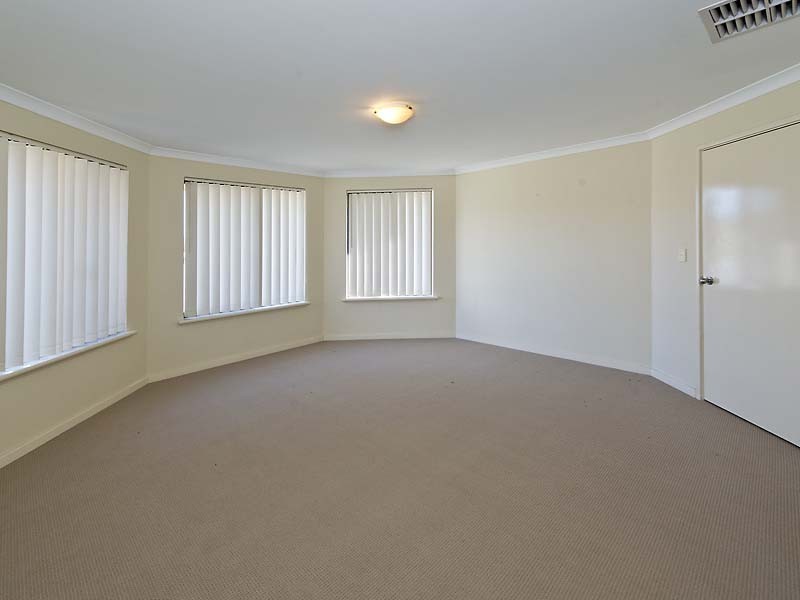 28 The Bridgeway, Canning Vale WA 6155