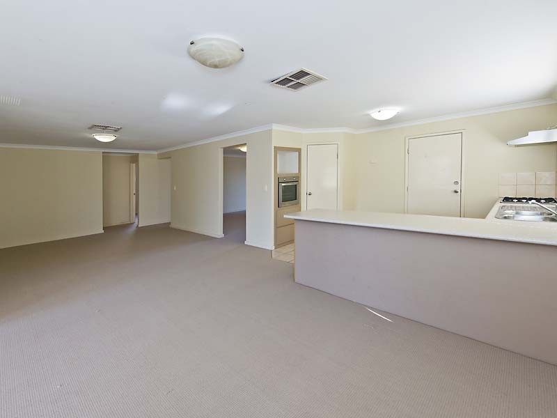 28 The Bridgeway, Canning Vale WA 6155