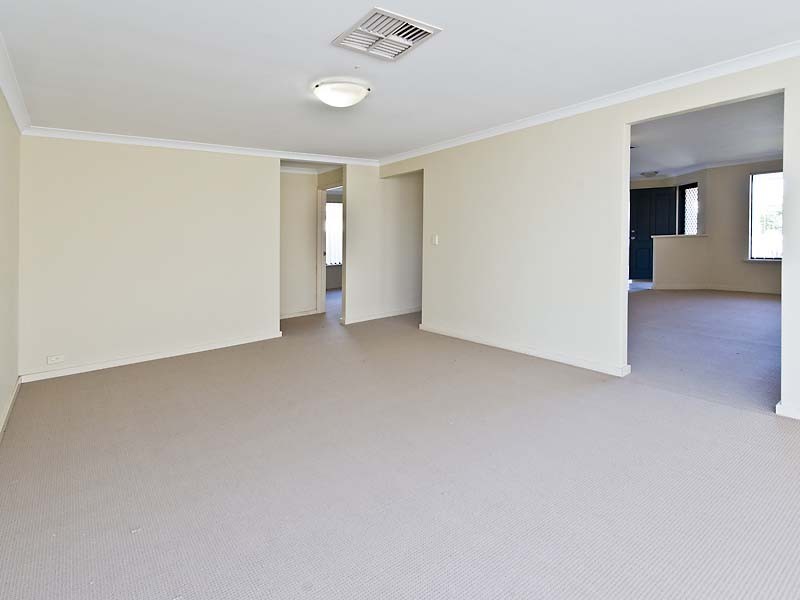 28 The Bridgeway, Canning Vale WA 6155