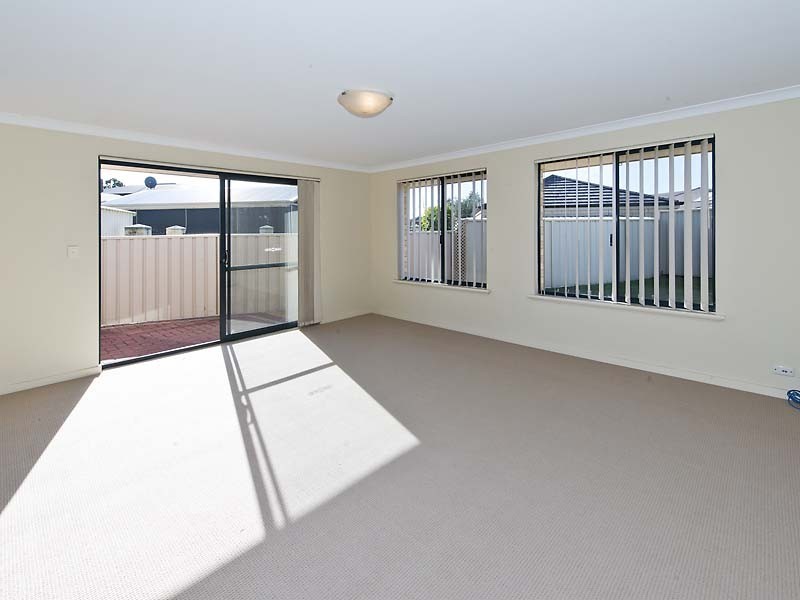 28 The Bridgeway, Canning Vale WA 6155