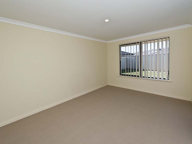 28 The Bridgeway, Canning Vale WA 6155