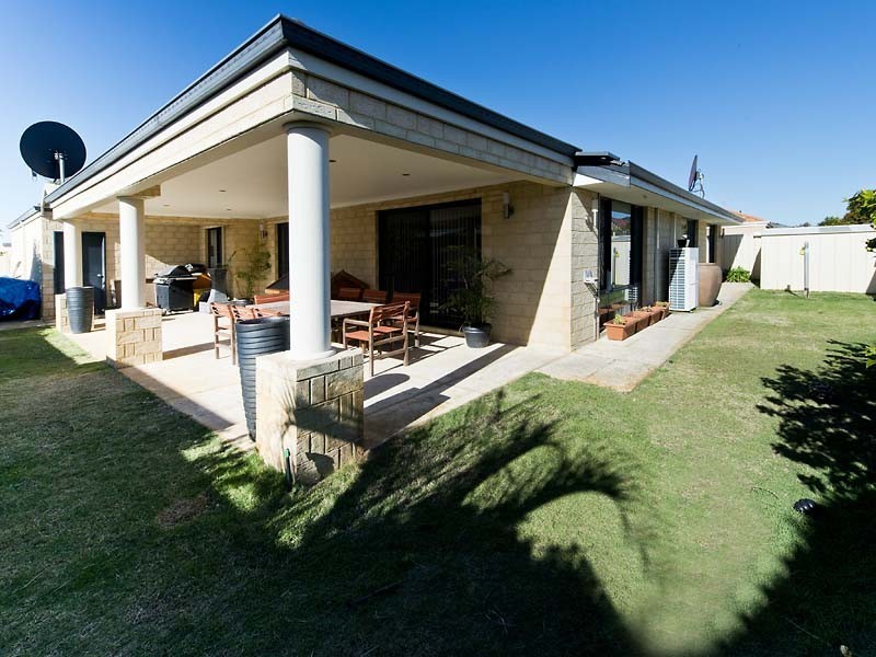 54 Ashmore Avenue, Canning Vale WA 6155