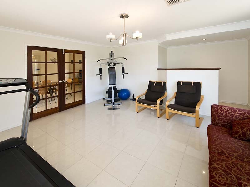 54 Ashmore Avenue, Canning Vale WA 6155