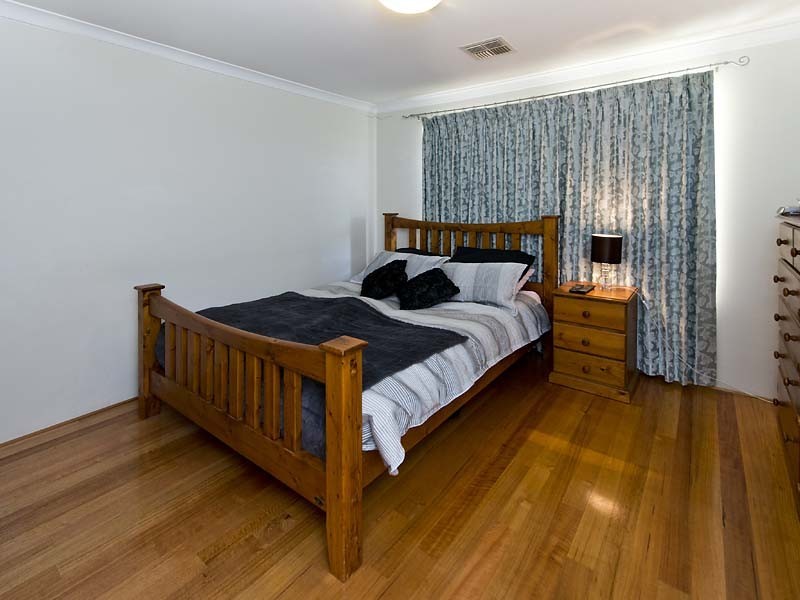 54 Ashmore Avenue, Canning Vale WA 6155