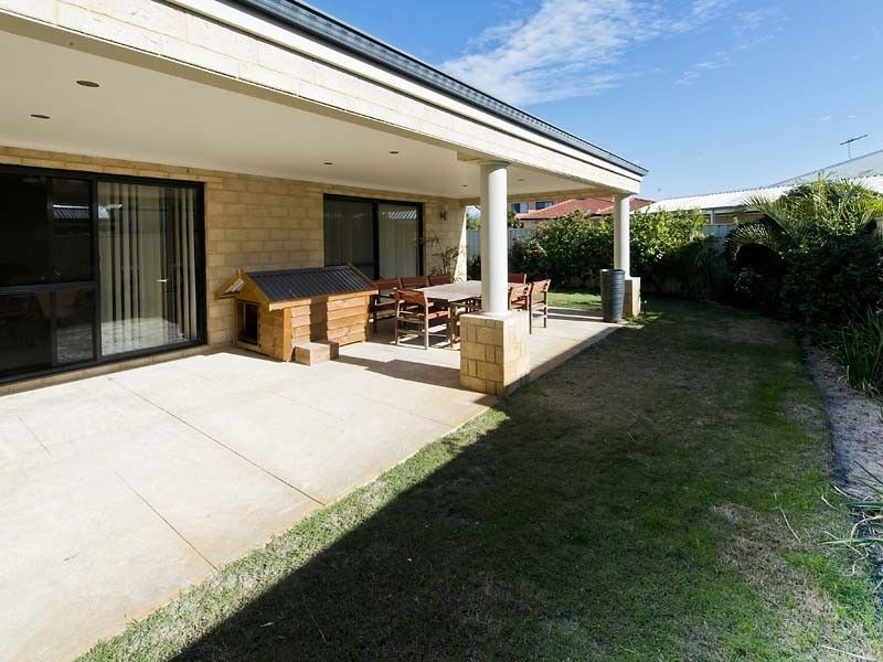 54 Ashmore Avenue, Canning Vale WA 6155