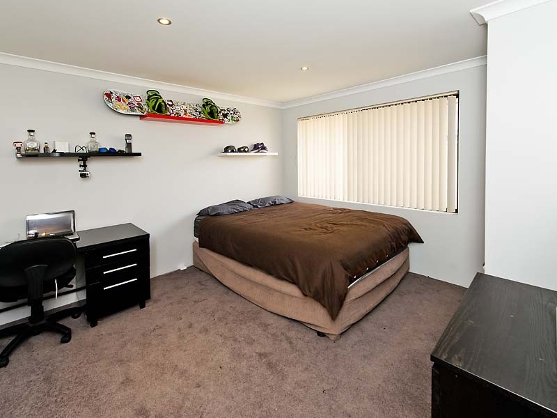 32 Limbee Glade, Huntingdale WA 6110