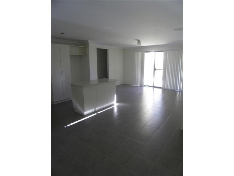 37 Holmes Street, Southern River WA 6110