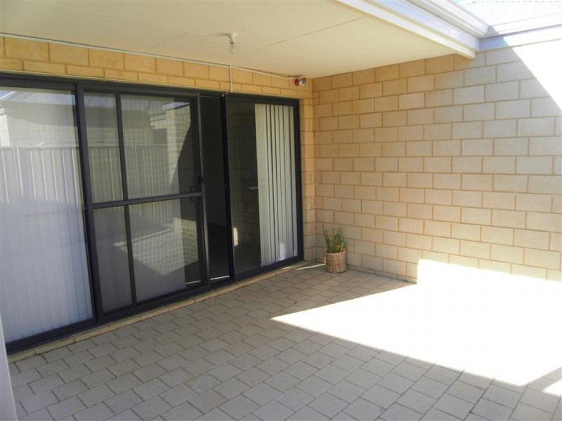 37 Holmes Street, Southern River WA 6110