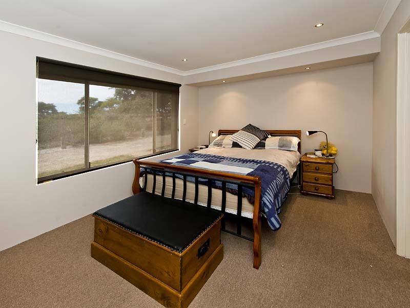 2/35 Grundy Way, Thornlie WA 6108