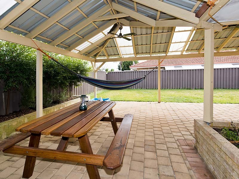 2/35 Grundy Way, Thornlie WA 6108