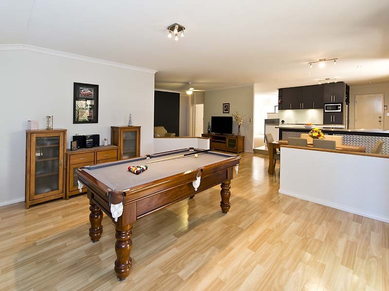 15 Antigua Place, Southern River WA 6110