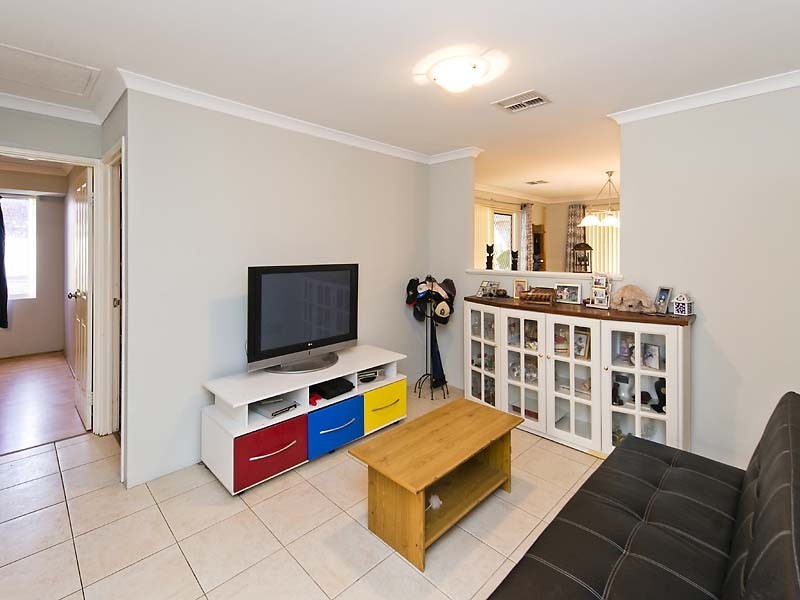 117 Comrie Rd, Canning Vale WA 6155