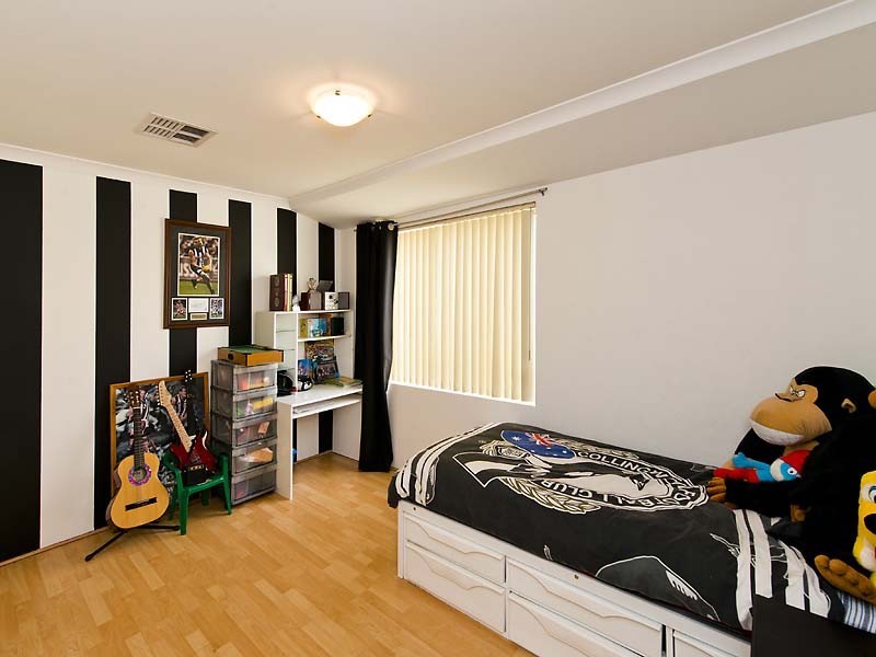117 Comrie Rd, Canning Vale WA 6155