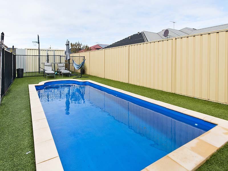 117 Comrie Rd, Canning Vale WA 6155