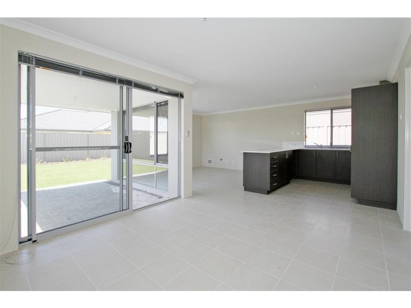 11B Baystone Parade, Harrisdale WA 6112