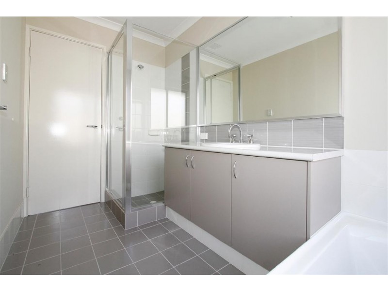 11B Baystone Parade, Harrisdale WA 6112