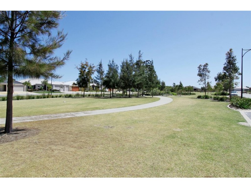 11B Baystone Parade, Harrisdale WA 6112
