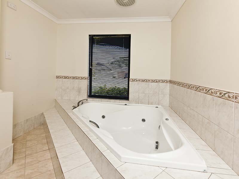 266 Campbell Road, Canning Vale WA 6155