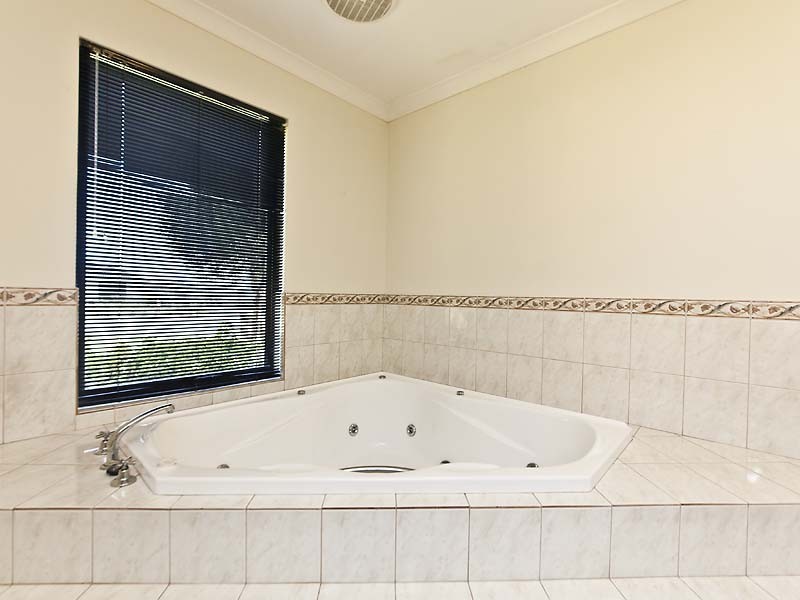 266 Campbell Road, Canning Vale WA 6155