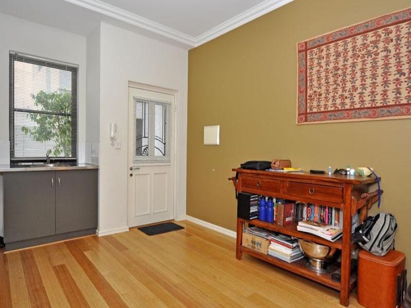 Unit 5 137-145 Roberts Road, Subiaco WA 6008