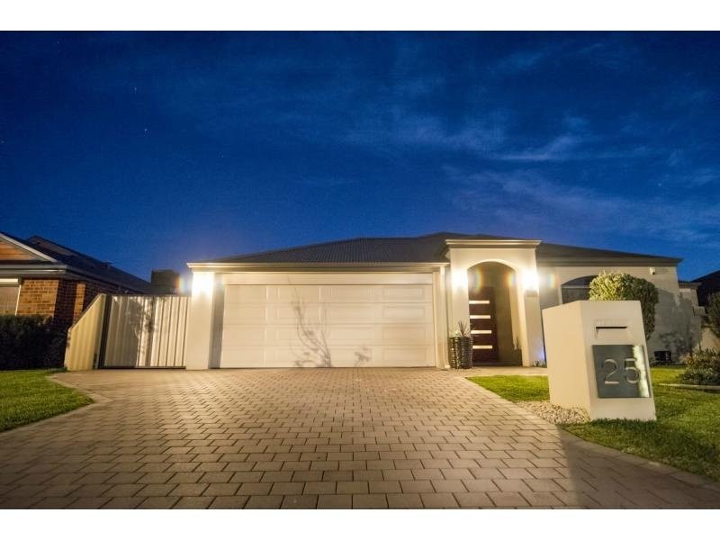 25 Bletchley Parkway, Southern River WA 6110