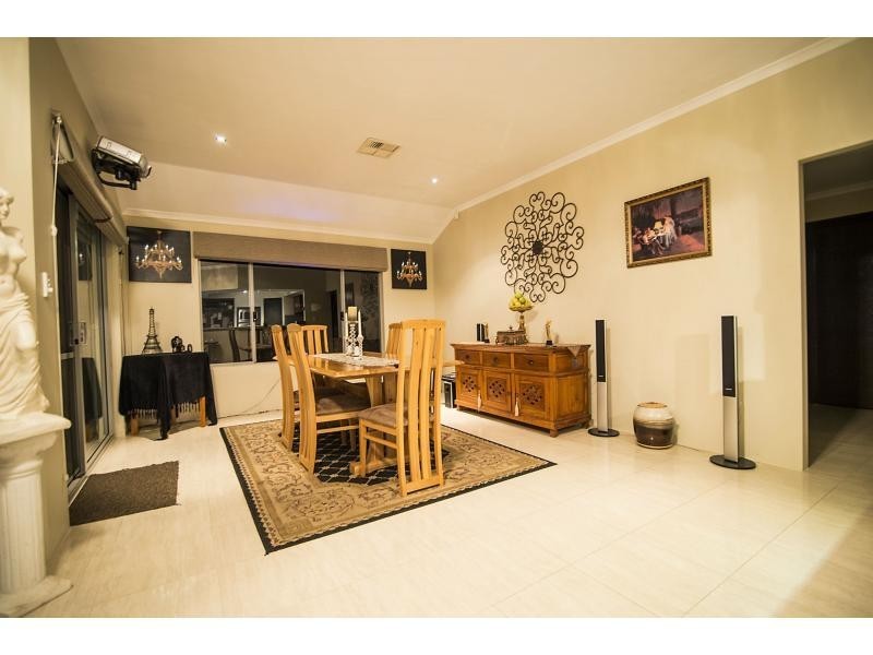 25 Bletchley Parkway, Southern River WA 6110