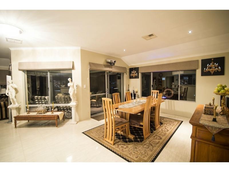 25 Bletchley Parkway, Southern River WA 6110