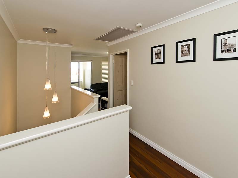 32 Admiralty Road, Canning Vale WA 6155