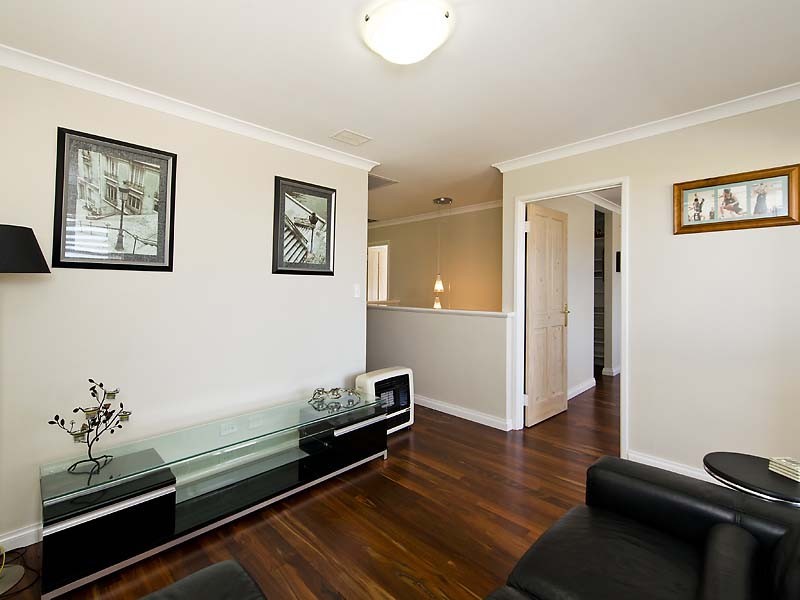 32 Admiralty Road, Canning Vale WA 6155