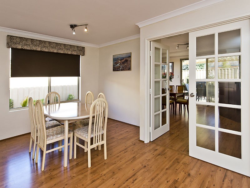 31 Urquhart Court, Canning Vale WA 6155