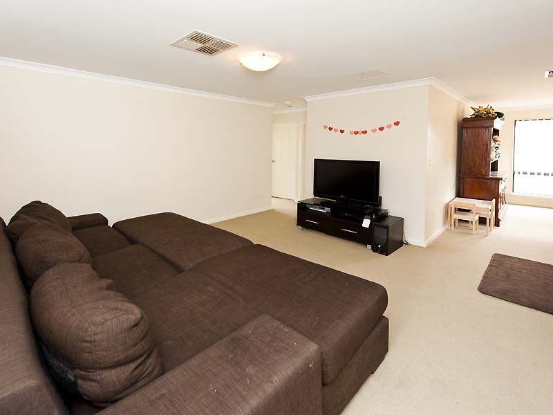 2 Casablanca Avenue, Southern River WA 6110