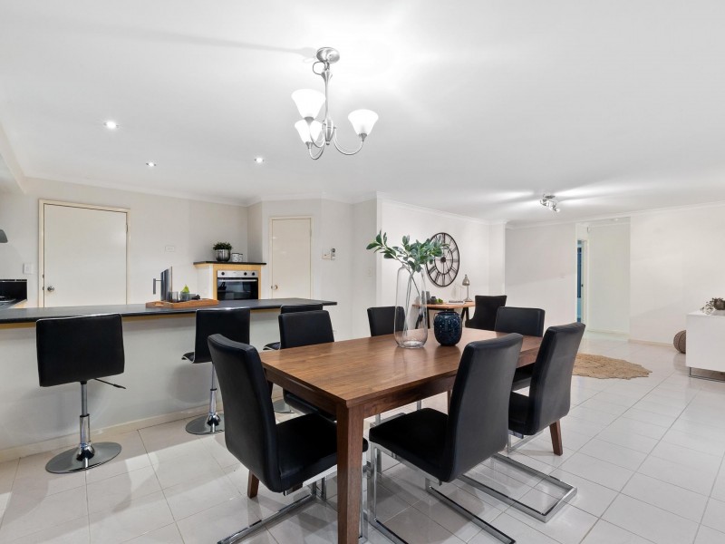 13 Bartlett Way, Canning Vale WA 6155