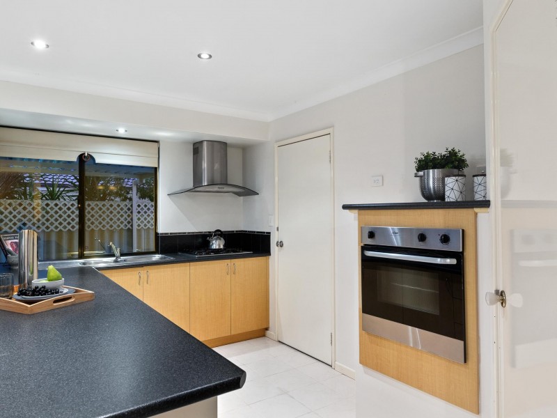 13 Bartlett Way, Canning Vale WA 6155